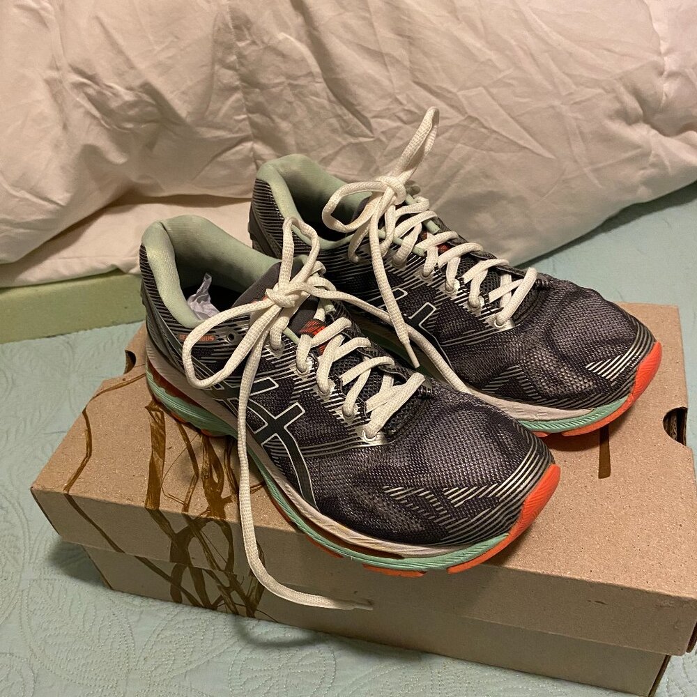 Asics Gel Nimbus 19 Athletic Running Shoes